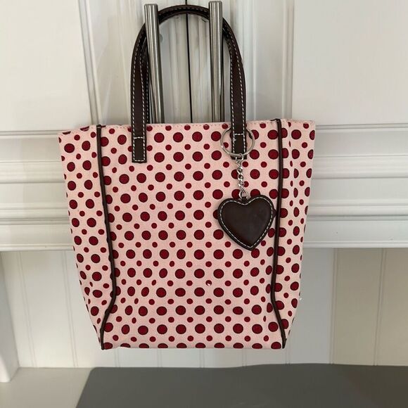 Bath & Body Works Heart Tote - Picture 1 of 4